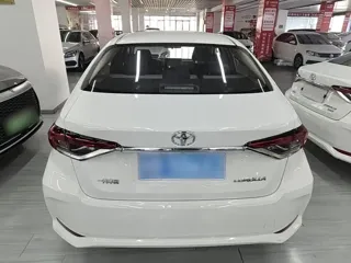 Toyota Corolla 2023 купить из Китая, цена 1 297 000 ₽ — Suifenhe Auto