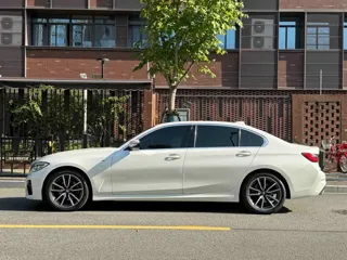 BMW 3-Series 2021 купить из Китая, цена 4 307 000 ₽ — Suifenhe Auto