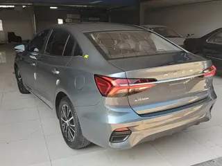 Roewe i5 2021 купить из Китая, цена 1 202 000 ₽ — Suifenhe Auto