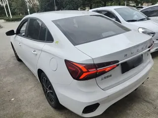 Roewe i5 2021 купить из Китая, цена 1 115 000 ₽ — Suifenhe Auto