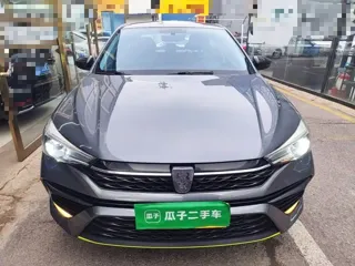 Roewe i5 2022 купить из Китая, цена 871 000 ₽ — Suifenhe Auto