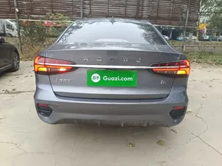 Roewe i5 2021 купить из Китая, цена 1 085 000 ₽ — Suifenhe Auto