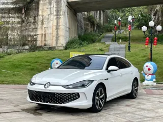 Volkswagen Lamando 2023 купить из Китая, цена 1 760 000 ₽ — Suifenhe Auto