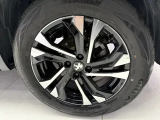 Peugeot 2008 2022 купить из Китая, цена 1 291 000 ₽ — Suifenhe Auto
