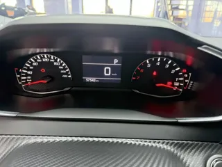 Peugeot 2008 2022 купить из Китая, цена 1 291 000 ₽ — Suifenhe Auto