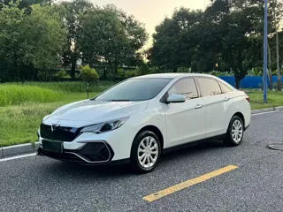 Venucia D60 EV 2022 купить из Китая, цена 1 006 000 ₽ — Suifenhe Auto