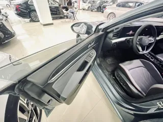 Volkswagen Lamando 2026 купить из Китая, цена 1 820 000 ₽ — Suifenhe Auto