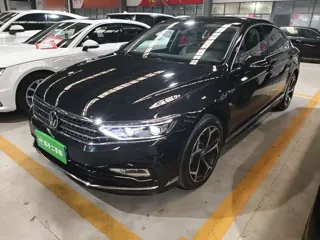 Volkswagen Magotan 2024 купить из Китая, цена 4 116 000 ₽ — Suifenhe Auto