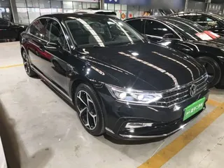 Volkswagen Magotan 2024 купить из Китая, цена 4 116 000 ₽ — Suifenhe Auto
