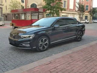 Volkswagen Magotan 2023 купить из Китая, цена 3 707 000 ₽ — Suifenhe Auto