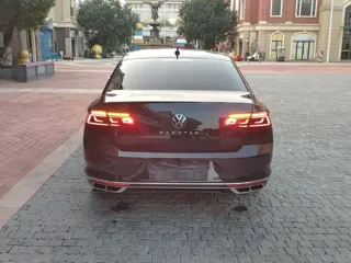 Volkswagen Magotan 2023 купить из Китая, цена 3 707 000 ₽ — Suifenhe Auto