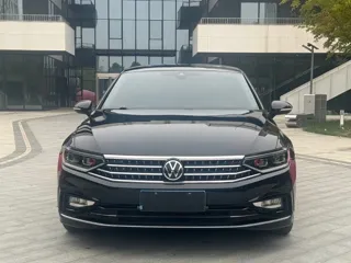 Volkswagen Magotan 2023 купить из Китая, цена 3 753 000 ₽ — Suifenhe Auto