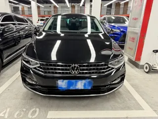 Volkswagen Magotan 2023 купить из Китая, цена 3 756 000 ₽ — Suifenhe Auto