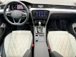 Volkswagen Magotan 2023 купить из Китая, цена 3 756 000 ₽ — Suifenhe Auto