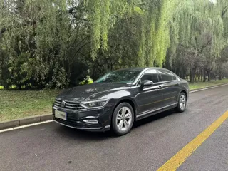 Volkswagen Magotan 2024 купить из Китая, цена 2 291 000 ₽ — Suifenhe Auto