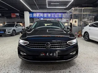 Volkswagen Magotan 2023 купить из Китая, цена 1 921 000 ₽ — Suifenhe Auto