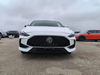 MG MG 5 2022 купить из Китая, цена 1 028 000 ₽ — Suifenhe Auto