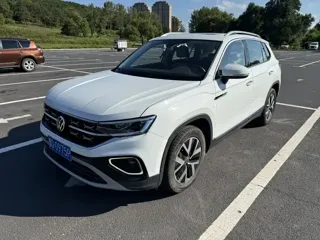 Volkswagen Tayron 2023 купить из Китая, цена 2 425 000 ₽ — Suifenhe Auto