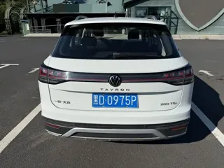 Volkswagen Tayron 2023 купить из Китая, цена 2 425 000 ₽ — Suifenhe Auto