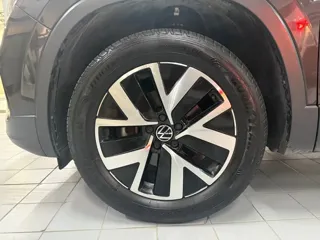 Volkswagen Tayron 2023 купить из Китая, цена 2 450 000 ₽ — Suifenhe Auto