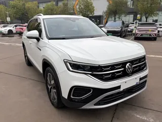 Volkswagen Tayron 2022 купить из Китая, цена 2 916 000 ₽ — Suifenhe Auto