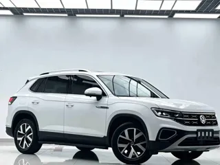 Volkswagen Tayron 2023 купить из Китая, цена 2 654 000 ₽ — Suifenhe Auto