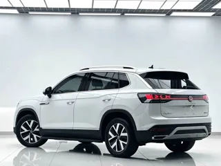 Volkswagen Tayron 2023 купить из Китая, цена 2 654 000 ₽ — Suifenhe Auto