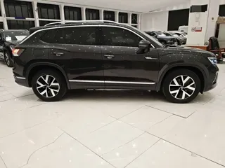 Volkswagen Tayron 2023 купить из Китая, цена 2 664 000 ₽ — Suifenhe Auto