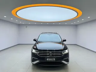 Volkswagen Tiguan L 2023 купить из Китая, цена 2 526 000 ₽ — Suifenhe Auto