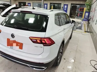 Volkswagen Tiguan L 2022 купить из Китая, цена 2 500 000 ₽ — Suifenhe Auto