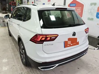 Volkswagen Tiguan L 2022 купить из Китая, цена 2 500 000 ₽ — Suifenhe Auto