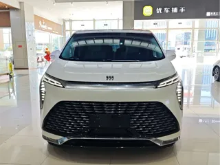 Buick Century 2023 купить из Китая, цена 5 976 000 ₽ — Suifenhe Auto