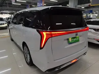 Buick Century 2023 купить из Китая, цена 5 755 000 ₽ — Suifenhe Auto