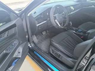 Volkswagen Passat 2024 купить из Китая, цена 3 112 000 ₽ — Suifenhe Auto