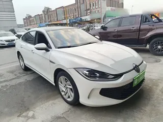 Volkswagen Lamando 2023 купить из Китая, цена 1 593 000 ₽ — Suifenhe Auto