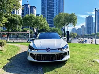 Volkswagen Lamando 2023 купить из Китая, цена 1 351 000 ₽ — Suifenhe Auto