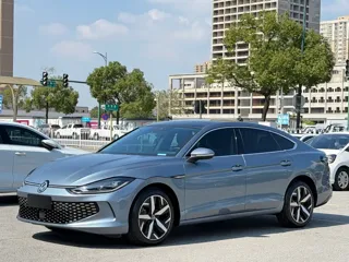 Volkswagen Lamando 2023 купить из Китая, цена 1 943 000 ₽ — Suifenhe Auto