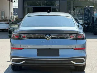 Volkswagen Lamando 2023 купить из Китая, цена 1 943 000 ₽ — Suifenhe Auto