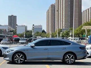 Volkswagen Lamando 2023 купить из Китая, цена 1 943 000 ₽ — Suifenhe Auto