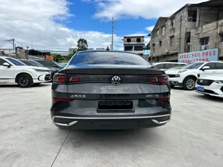 Volkswagen Lamando 2024 купить из Китая, цена 1 839 000 ₽ — Suifenhe Auto