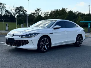 Volkswagen Lamando 2023 купить из Китая, цена 1 634 000 ₽ — Suifenhe Auto