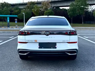 Volkswagen Lamando 2023 купить из Китая, цена 1 634 000 ₽ — Suifenhe Auto