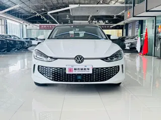 Volkswagen Lamando 2023 купить из Китая, цена 1 983 000 ₽ — Suifenhe Auto