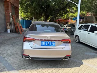 Toyota Avalon 2023 купить из Китая, цена 3 401 000 ₽ — Suifenhe Auto