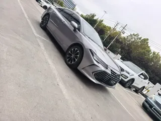 Toyota Avalon 2023 купить из Китая, цена 3 414 000 ₽ — Suifenhe Auto