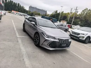 Toyota Avalon 2023 купить из Китая, цена 3 414 000 ₽ — Suifenhe Auto