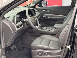 Cadillac XT4 2025 купить из Китая, цена 4 173 000 ₽ — Suifenhe Auto