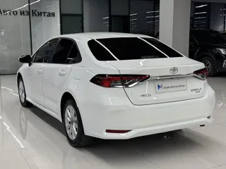Toyota Corolla 2023 купить из Китая, цена 1 543 000 ₽ — Suifenhe Auto
