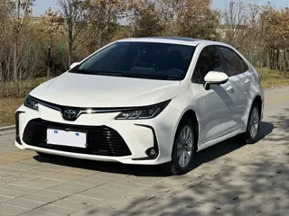 Toyota Corolla 2023 купить из Китая, цена 1 566 000 ₽ — Suifenhe Auto