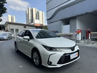 Toyota Corolla 2023 купить из Китая, цена 1 244 000 ₽ — Suifenhe Auto